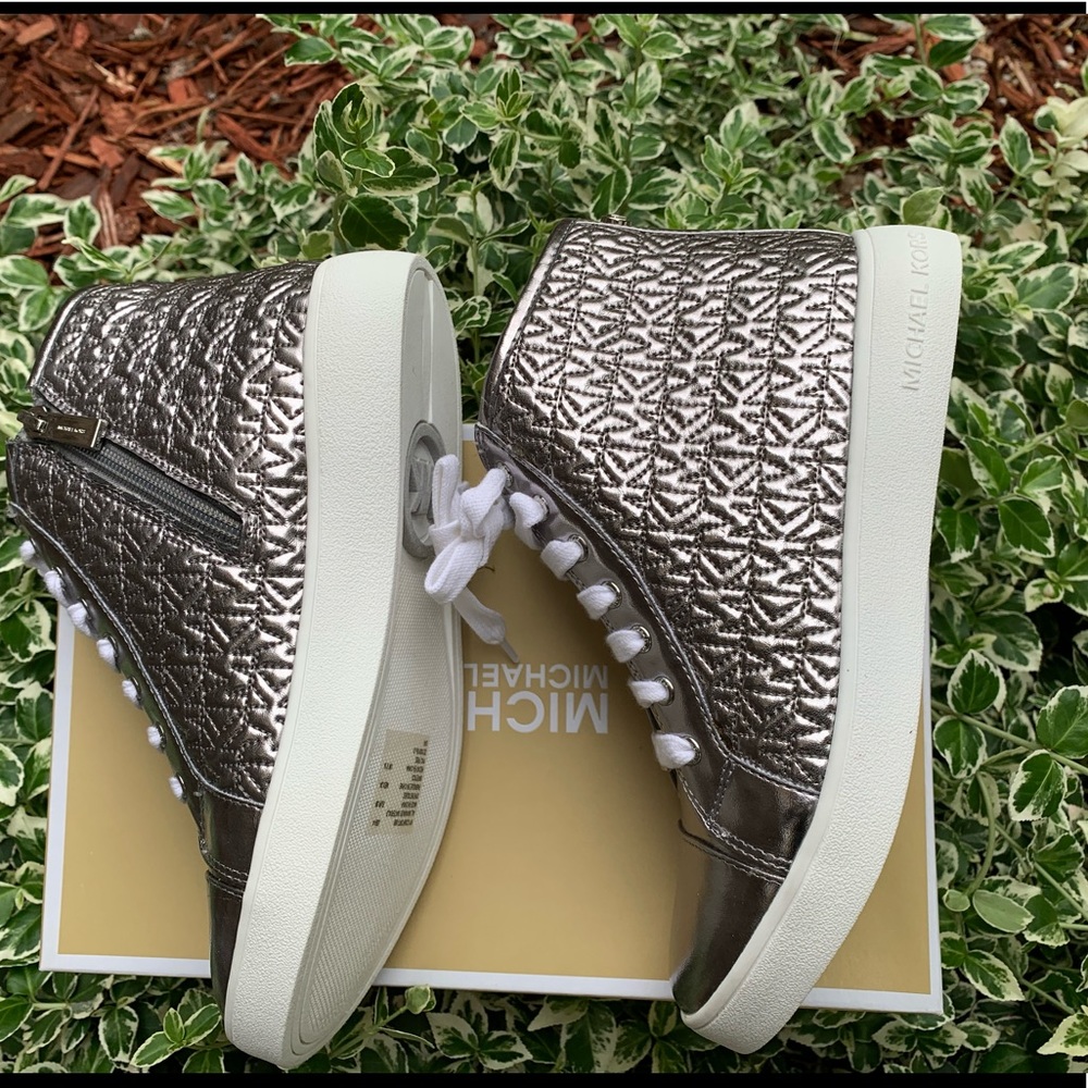 Michael kor sneaker